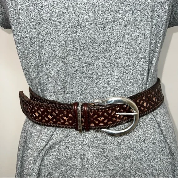 Brighton floral love design brown leather belt M Brighton Leather Belt Womens Small 28 Brown Embossed Flower  main image 2
